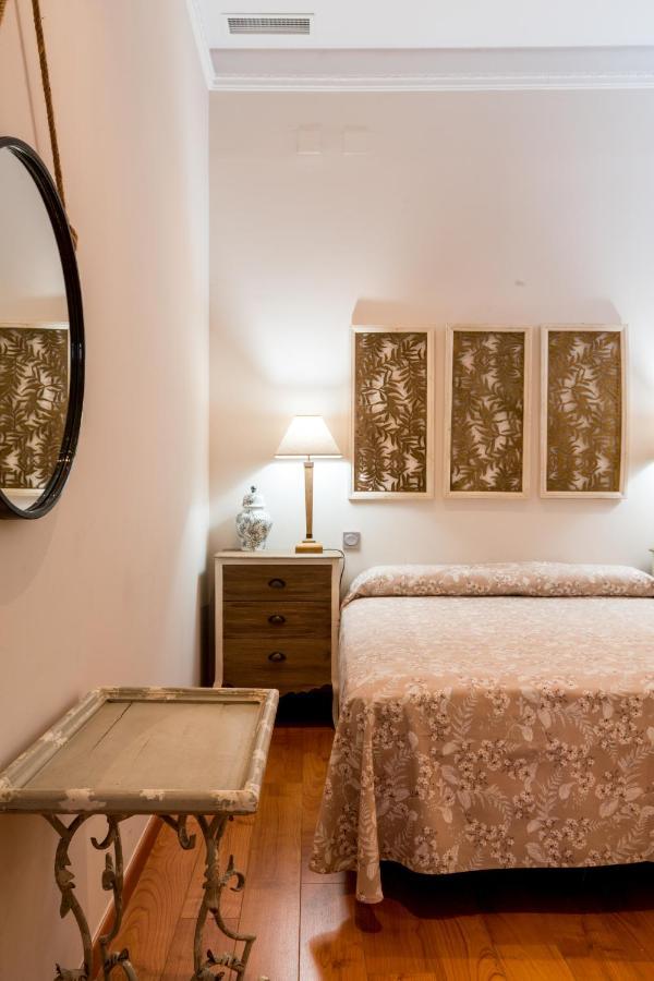 Quevedo Suite Sevilla Exterior foto